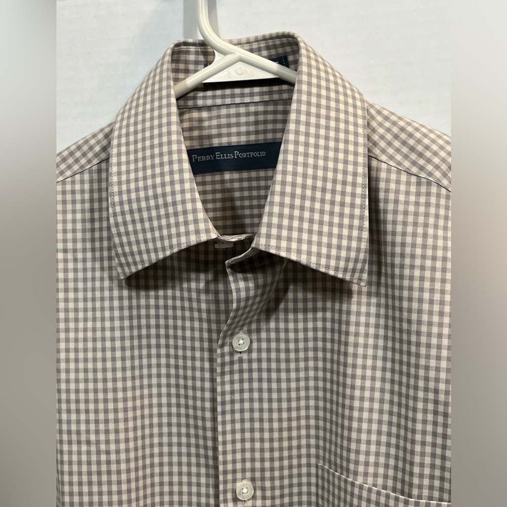 Perry Ellis Dress Shirt Small